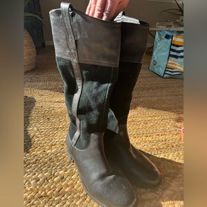 Vionic downing tall black boots. Size 8.5. Worn one time. Leather & Suede